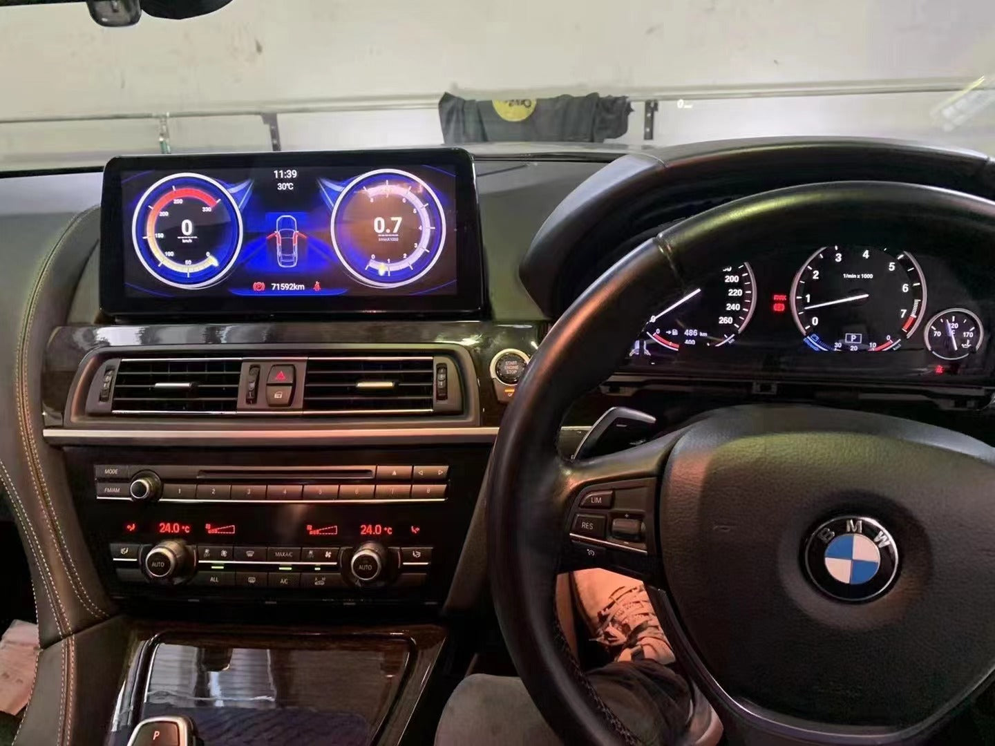 Crzcar free shipping 1920*720 quaclomm BMW 6 Series F06 F12 CIC NBT EVO OEM FIT REPLACEMENT 10.25″ 12.3'' Android Touch Screen Built-in Wireless Apple CarPlay Android Auto